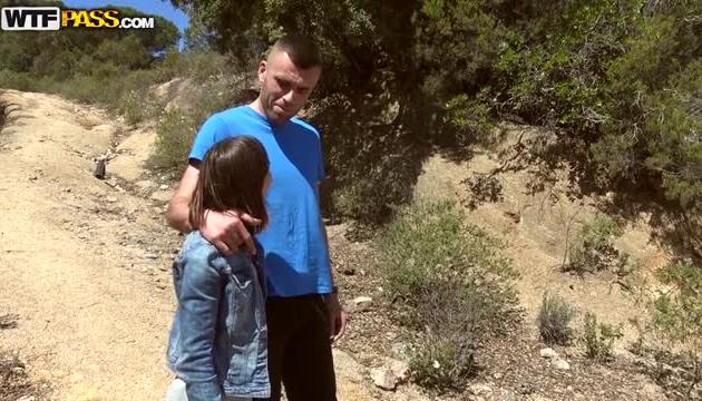 Sucking and fucking hot pussy in the fresh air