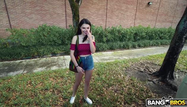 Cheating Girlfriend Fucks For Cash