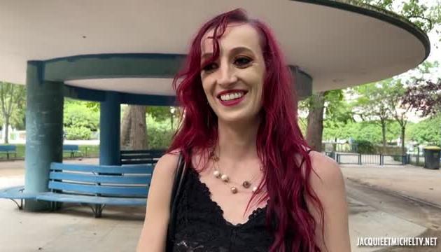 Luna, 27 Years Old, Show Makeup Artist!