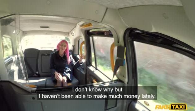 Pink haired MILF repays the favour
