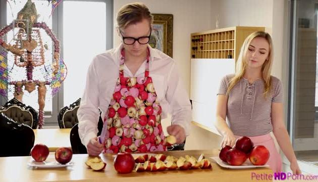 Step Sisters Warm Apple Pie