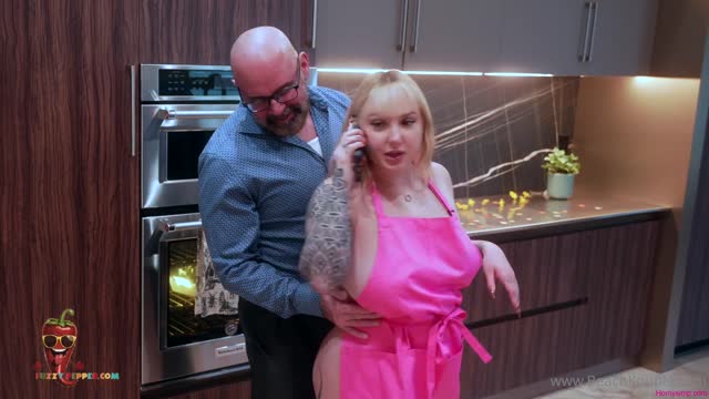 Fucking OLDER Boyfriend On Thanksgiving