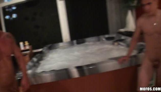 Jacuzzi Floozies