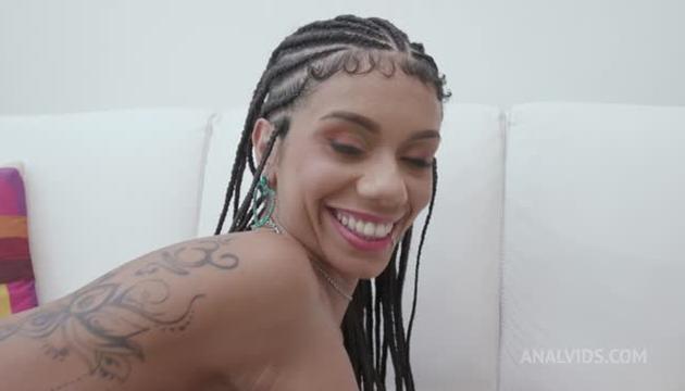 Young sexy brazilian Mih Ninfetinha Anal DAP 3 on 1 with 0% Pussy Fucking