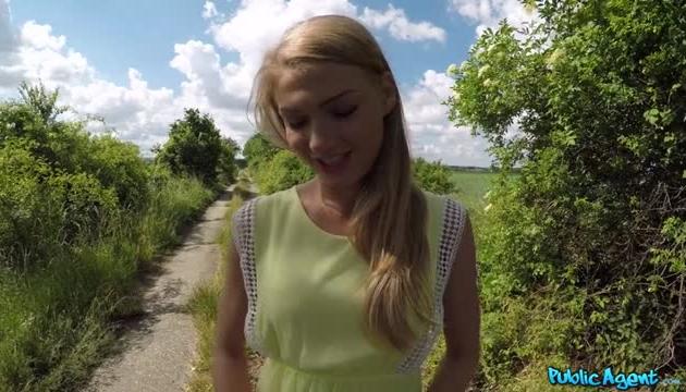 Russian Goldilocks Creampied Outdoors
