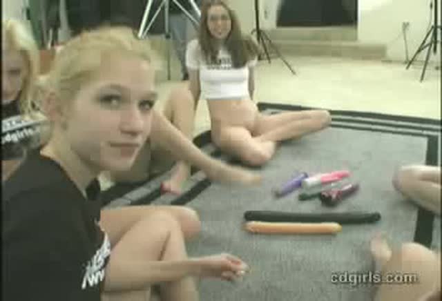 6 Girls Learns To Masturbate