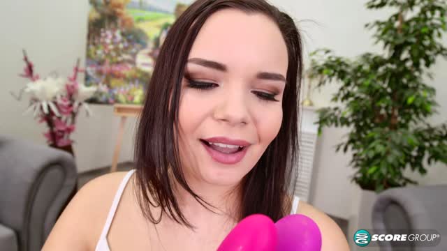 Pretty Girl With a Pink Pussy Pleaser
