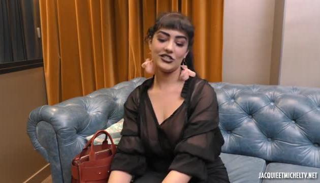 Azylis, 24, From Brest, A Very Special Artist ...