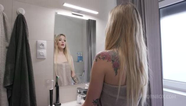 The Secret Wet, Ria Sunn, 4on1, BBC, ATM, DAP, No Pussy, Rough Sex, Big Gapes, Pee Drink, Shower, Cum in Mouth, Swallow