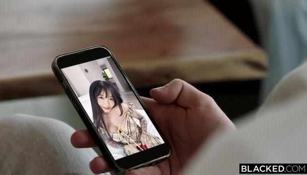 Tattooed Babe Trades BF For BBC
