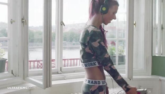 Dance Me To The Best Orgasm