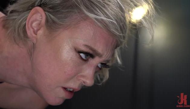 Begging Dee Williams And Kira Noir