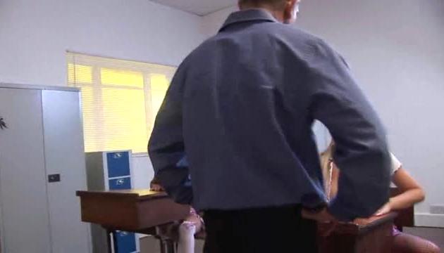 Mixed Ability Schoolbirds Vol 1 Scene 3