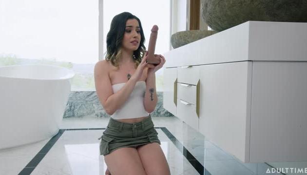 Feeling Her Friendâs Boyfriend