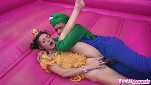 Luigi Fucks Princess Peach