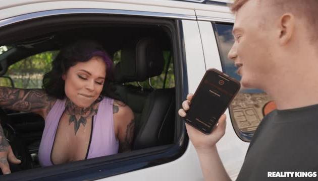 Influencer Fucks A MILF