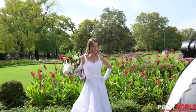 Bride To Be Rebecca Volpetti Enjoys Anal Fucking From Hung Photographers Assistant