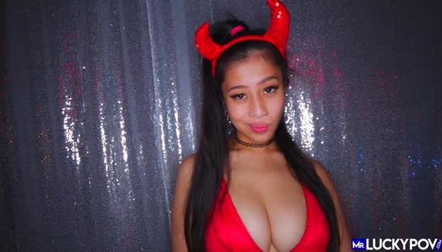 Petite Busty Jade Kush Gets Sexually Devilish