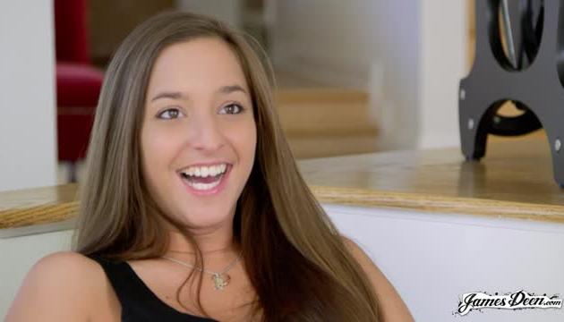Amirah Adara Loves Getting Her Pussy Eaten