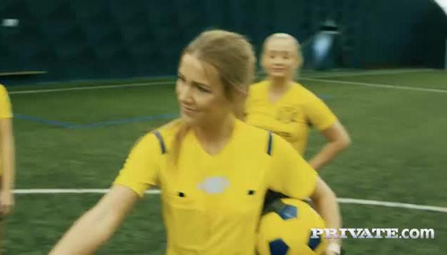 A Sexy Referee Addicted To DP