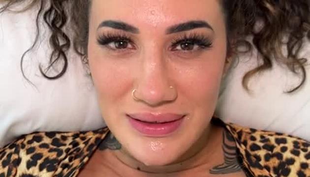 Curvy Arabelle Raphael Loves Juicy Titjobs