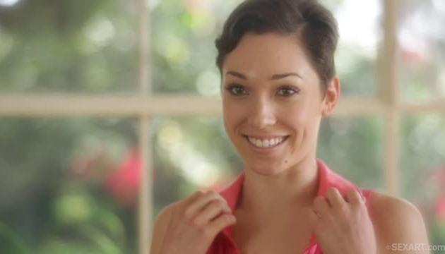 Lily LaBeau