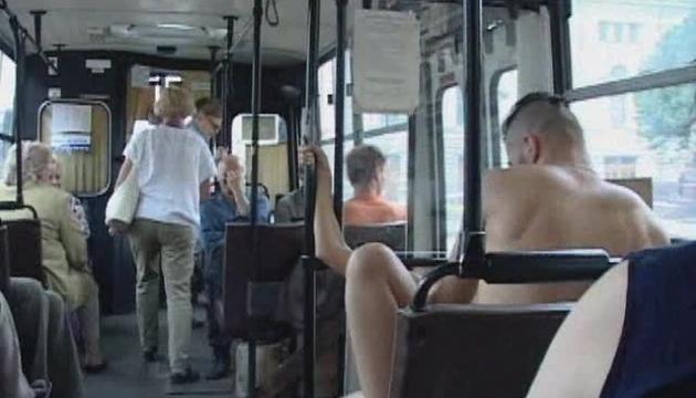 Public sex in a bus