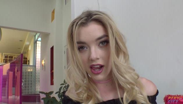 Blonde German Slut Masturbation