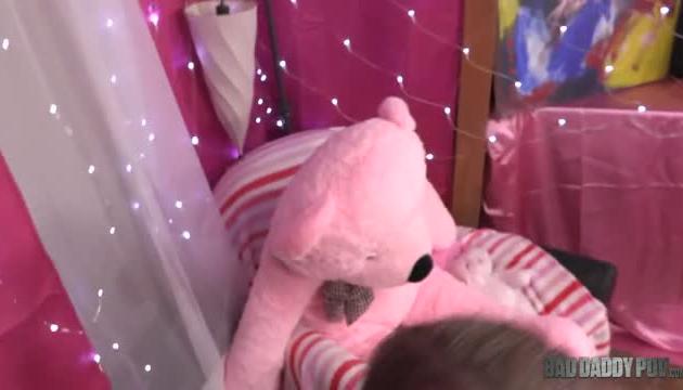 Dirty Step Daughter Diaper Play