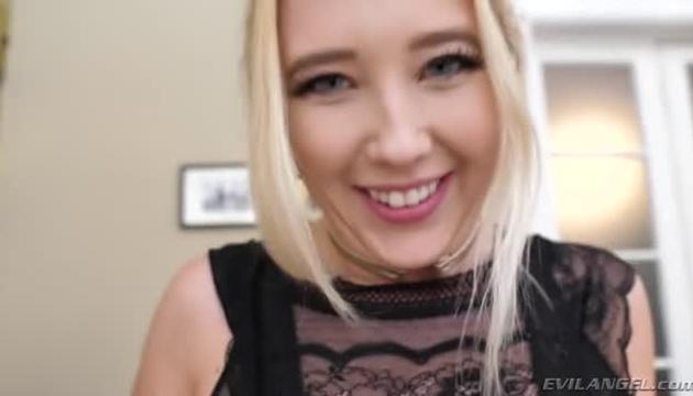 Squirting, Gaping Samanthas Anal Date