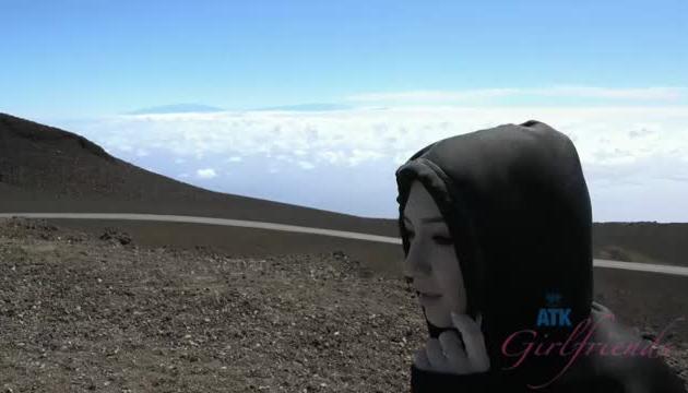Hawaii 39 496 Scene 3