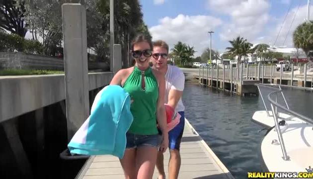 Sea banging