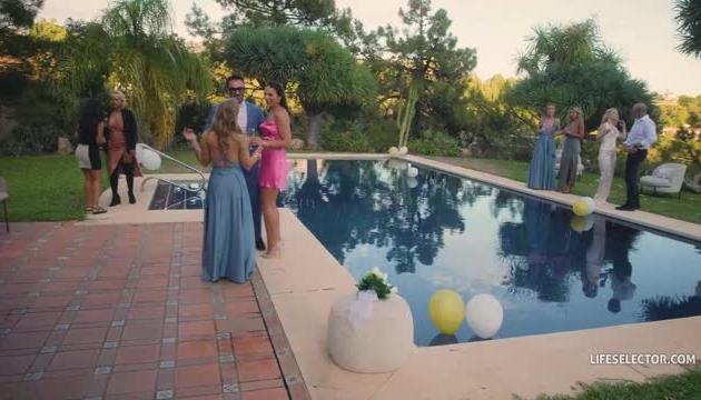 The Return of the Wedding Crasher